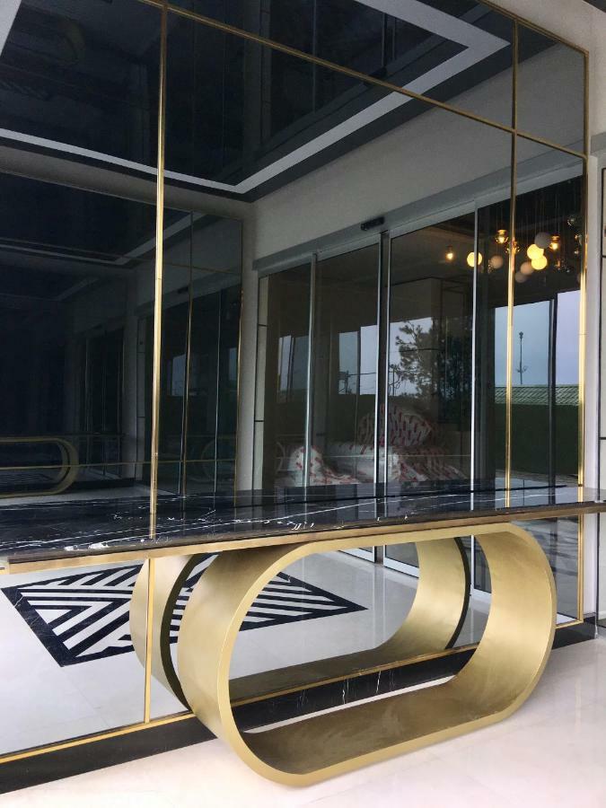 Coast Batumi Apart Hotel Exterior foto